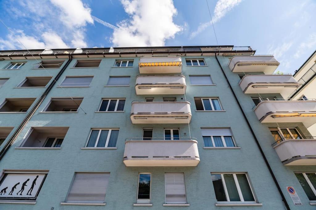 Very Spacious In Center - Parkview 4 Zurich